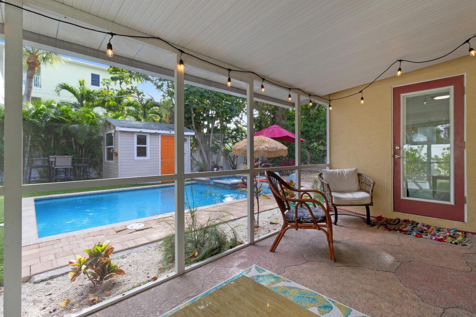Getaway On Gladiolus Villa Anna Maria Exterior photo