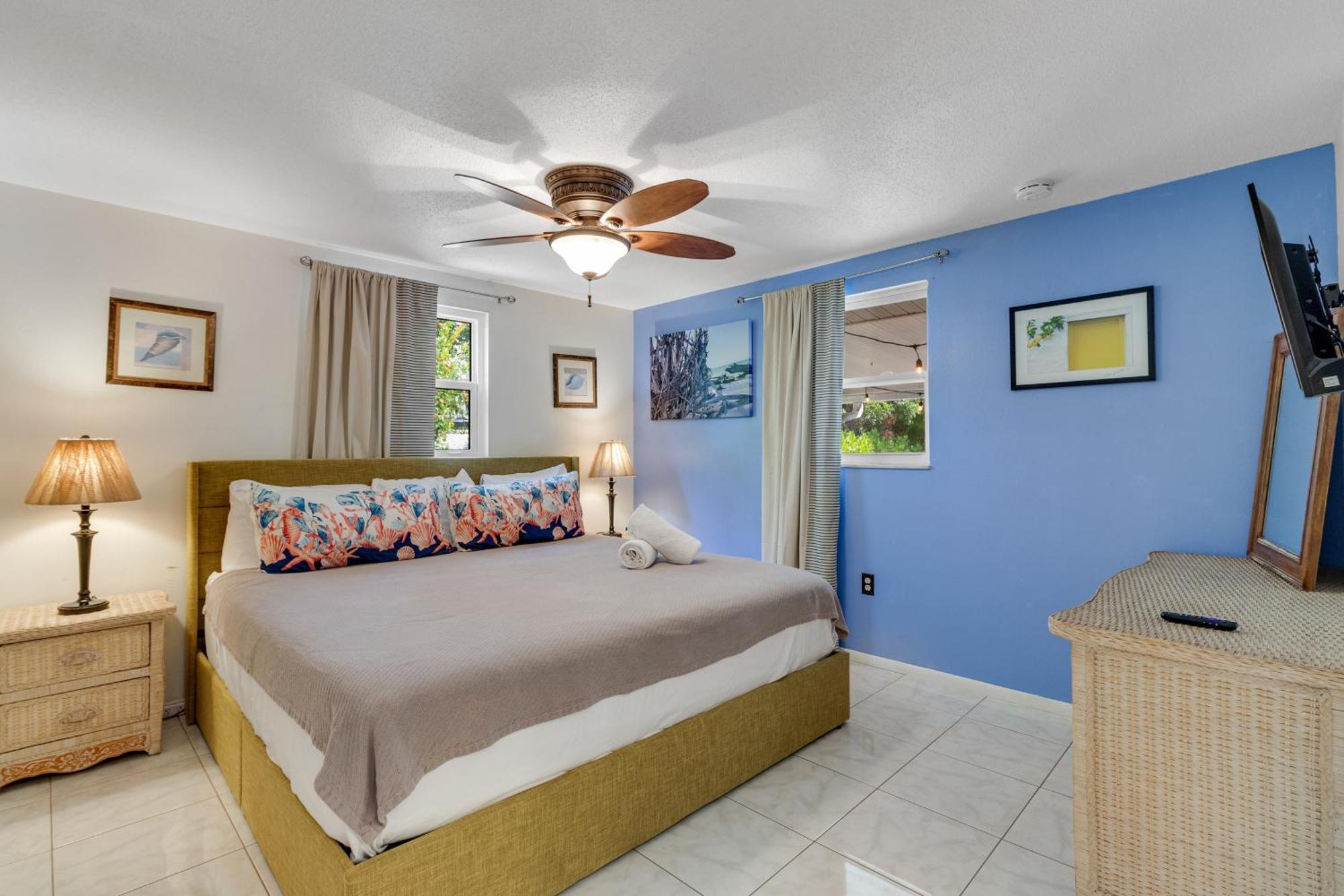 Getaway On Gladiolus Villa Anna Maria Exterior photo