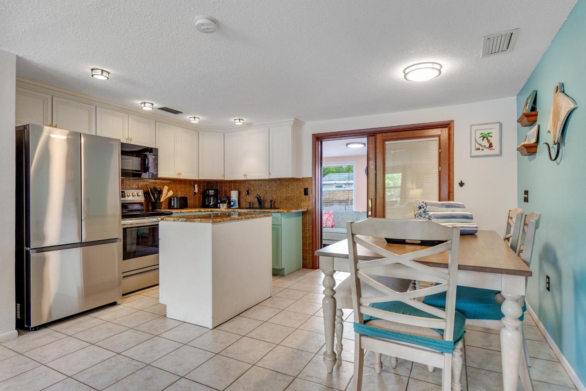 Getaway On Gladiolus Villa Anna Maria Exterior photo