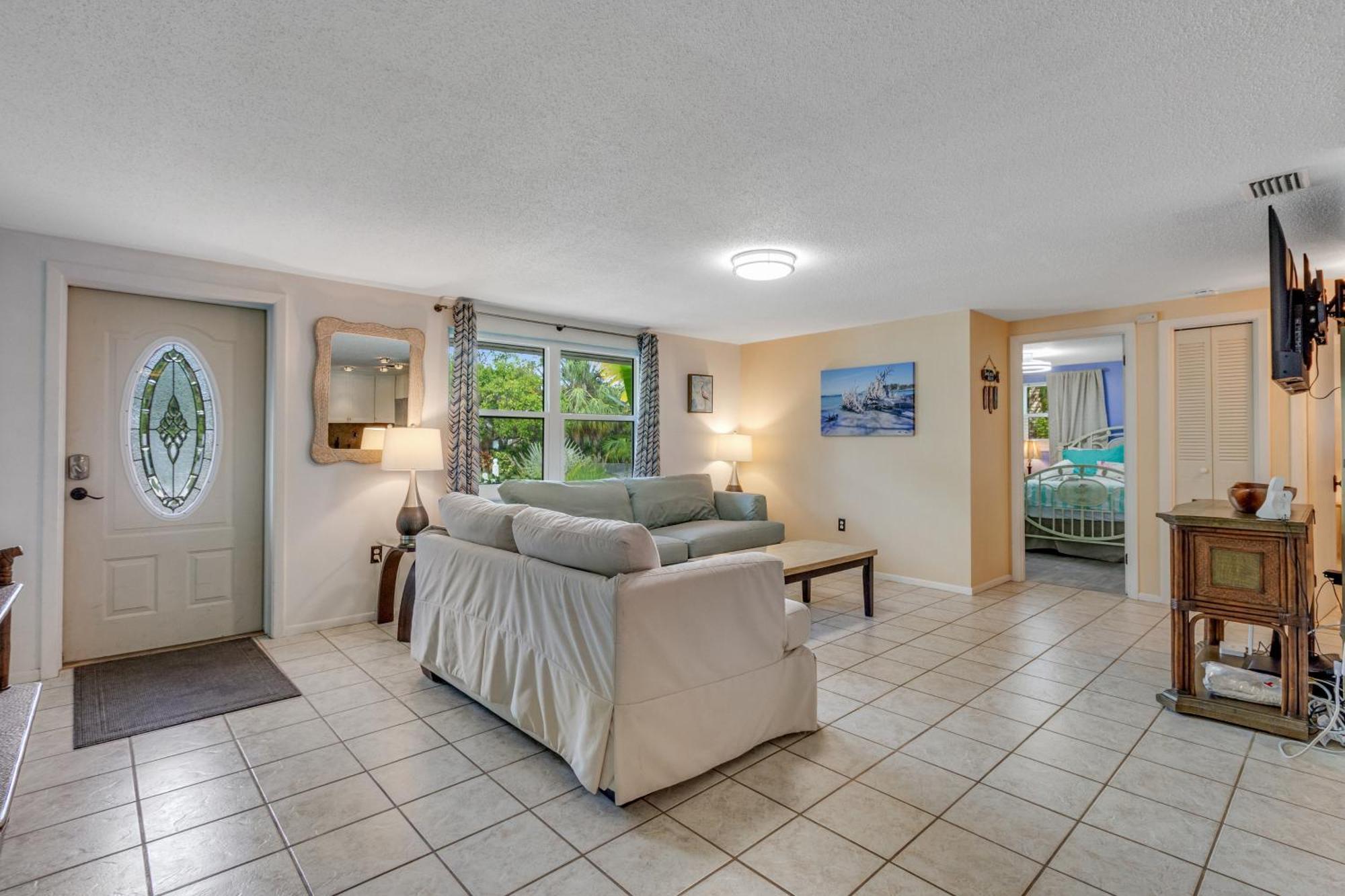 Getaway On Gladiolus Villa Anna Maria Exterior photo