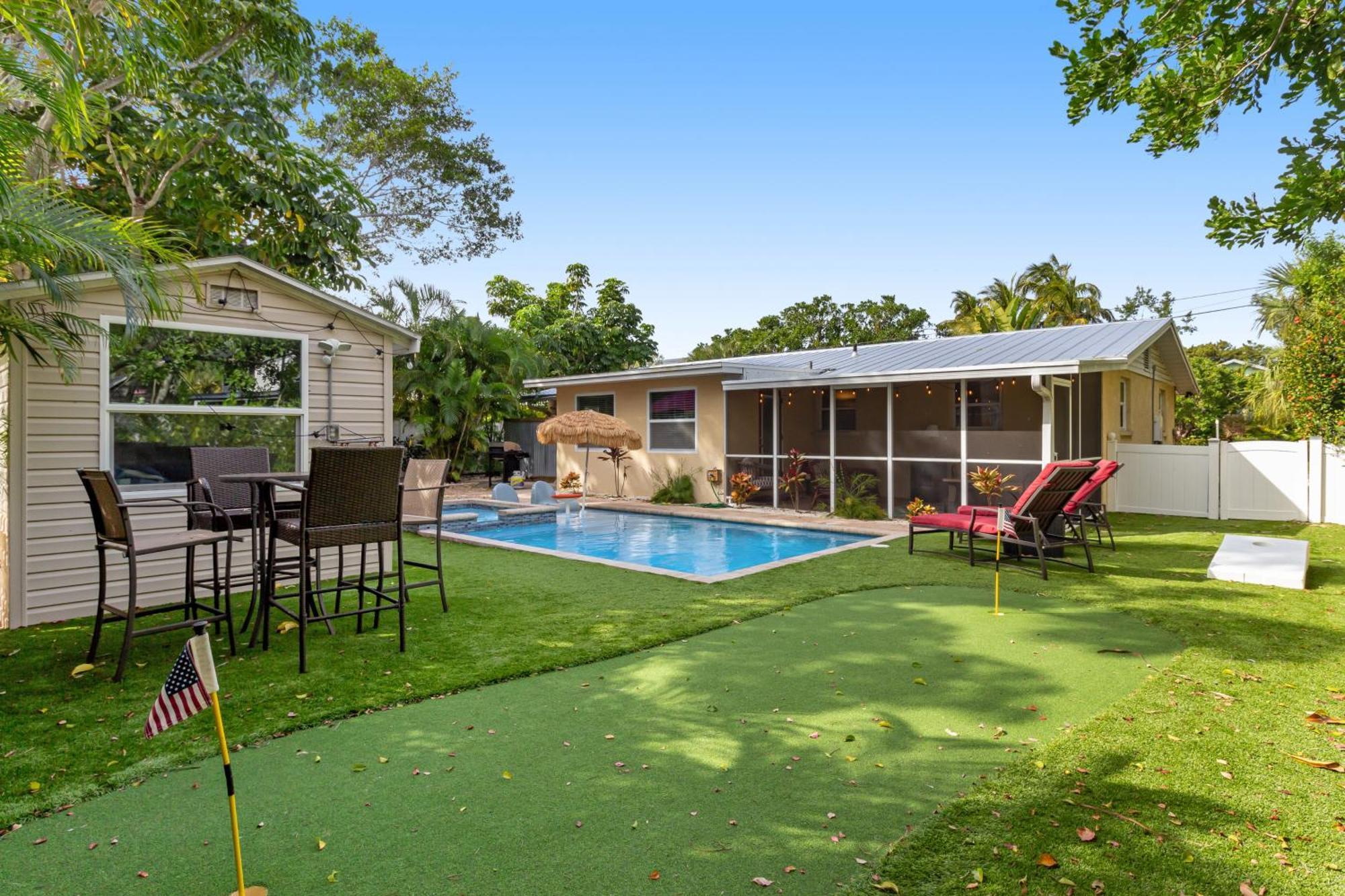 Getaway On Gladiolus Villa Anna Maria Exterior photo