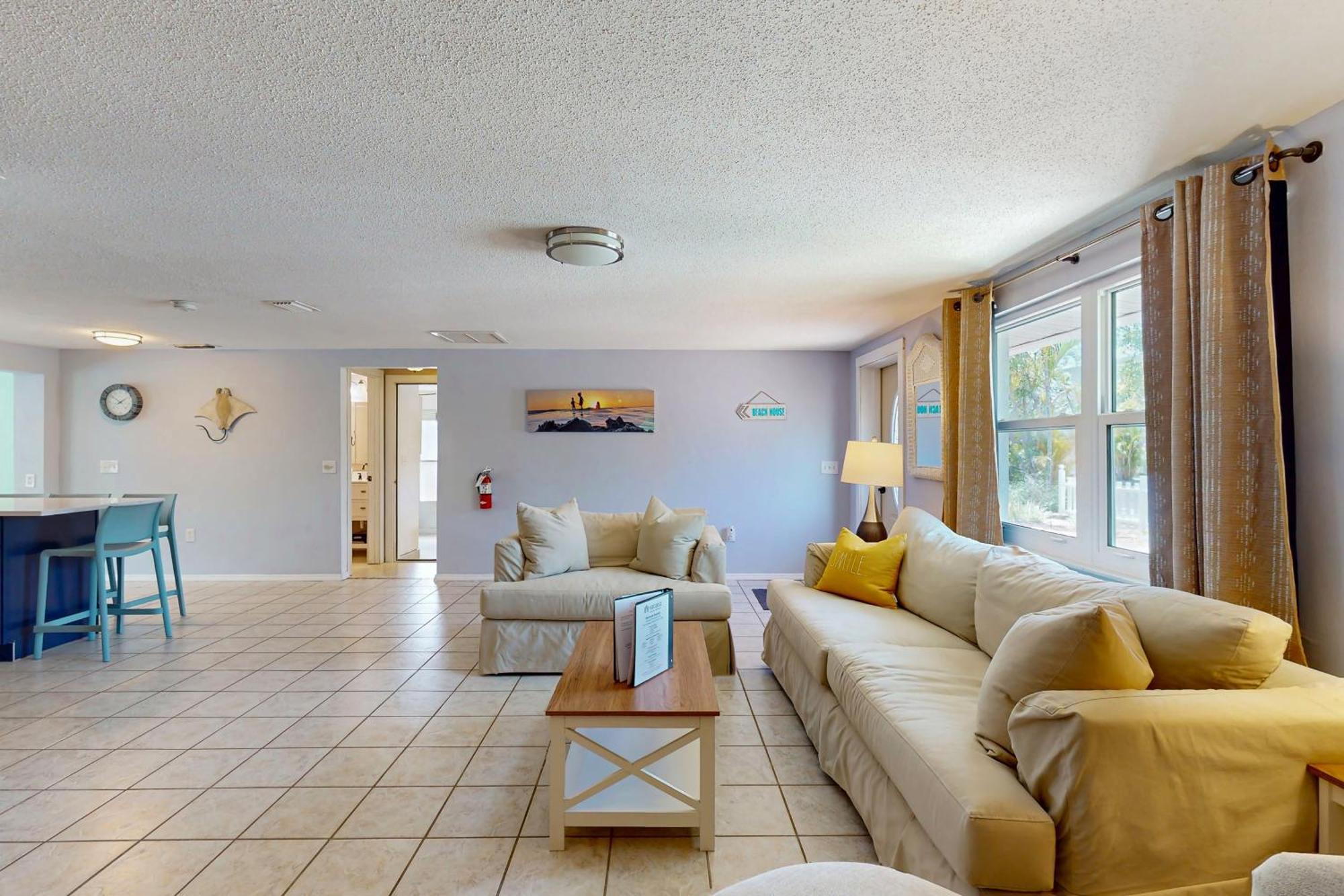 Getaway On Gladiolus Villa Anna Maria Exterior photo